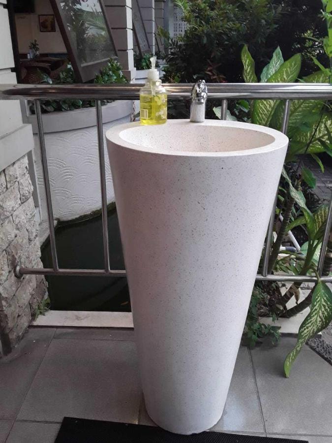 Hotel Winotosastro Garden Yogyakarta Eksteriør billede
