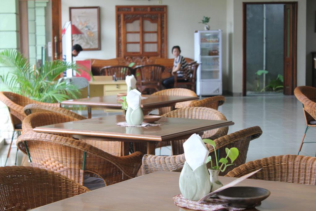 Hotel Winotosastro Garden Yogyakarta Eksteriør billede